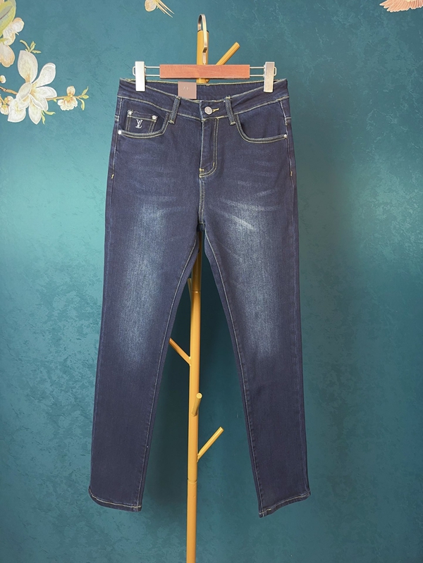 ブランドジーンズ背面デザイン